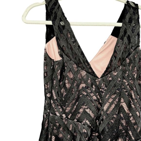 Aidan Mattox Black Lace V-neck Asymmetric Hem Sleeveless Whimsigoth Dress US 2 - Picture 3 of 9